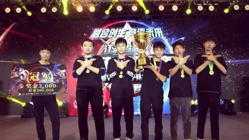 PG电子官方网站 - pg娱乐 边后卫：攻防两头跑